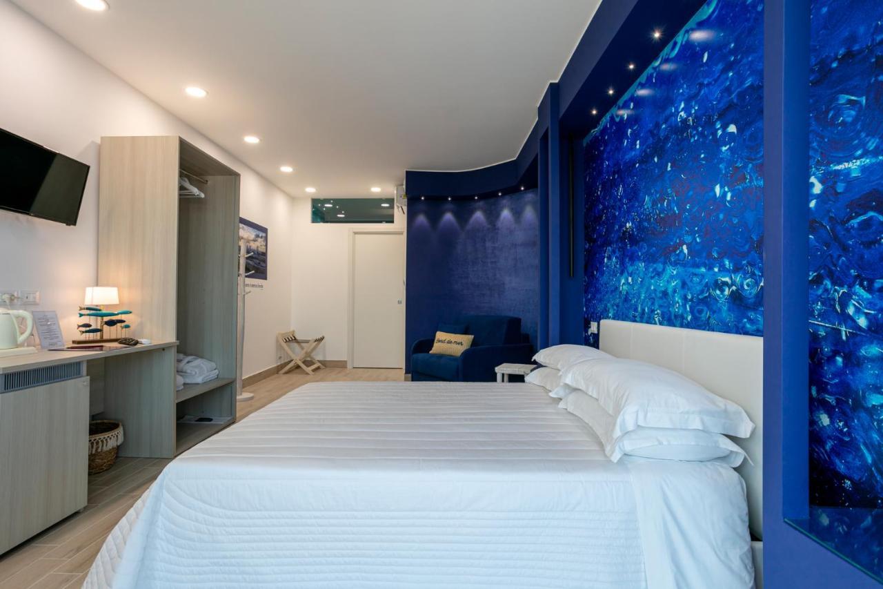 มันโซนี46- ออสปิตาลิต ซิชิเลียนา Bed & Breakfast มิลาซโซ ภายนอก รูปภาพ